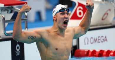 usa-wins-first-tokyo-olympics-medals-with-gold,-silver-finish-in-men’s-400-meter-individual-medley-–-cnn