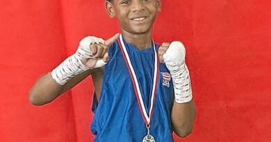 flores-takes-first-at-state-silver-gloves-tourney-–-ceres-courier