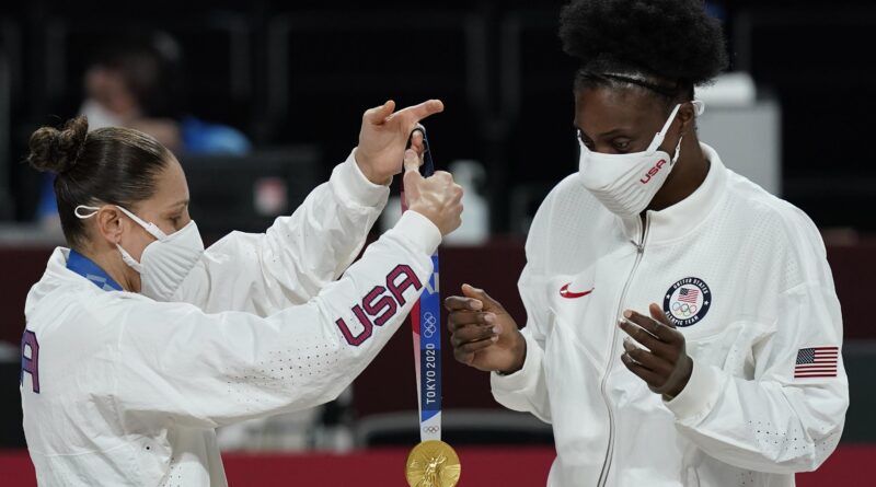 fowles’-diary:-teary-as-she-wraps-us-career-with-4th-gold-–-associated-press