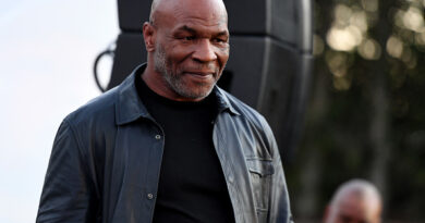 solana-crypto-gains-backing-from-boxing-legend-mike-tyson,-who-says-he’s-‘all-in’-–-tech-times