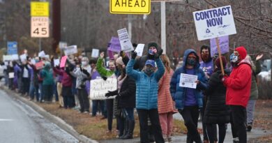 anchorage-school-district-and-teachers-union-reach-tentative-agreement-on-long-delayed-labor-contract-–-anchorage-daily-news